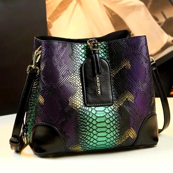 Vintage Inspired Snake Skin Tote Shoulder/Crossbody Bag - purple